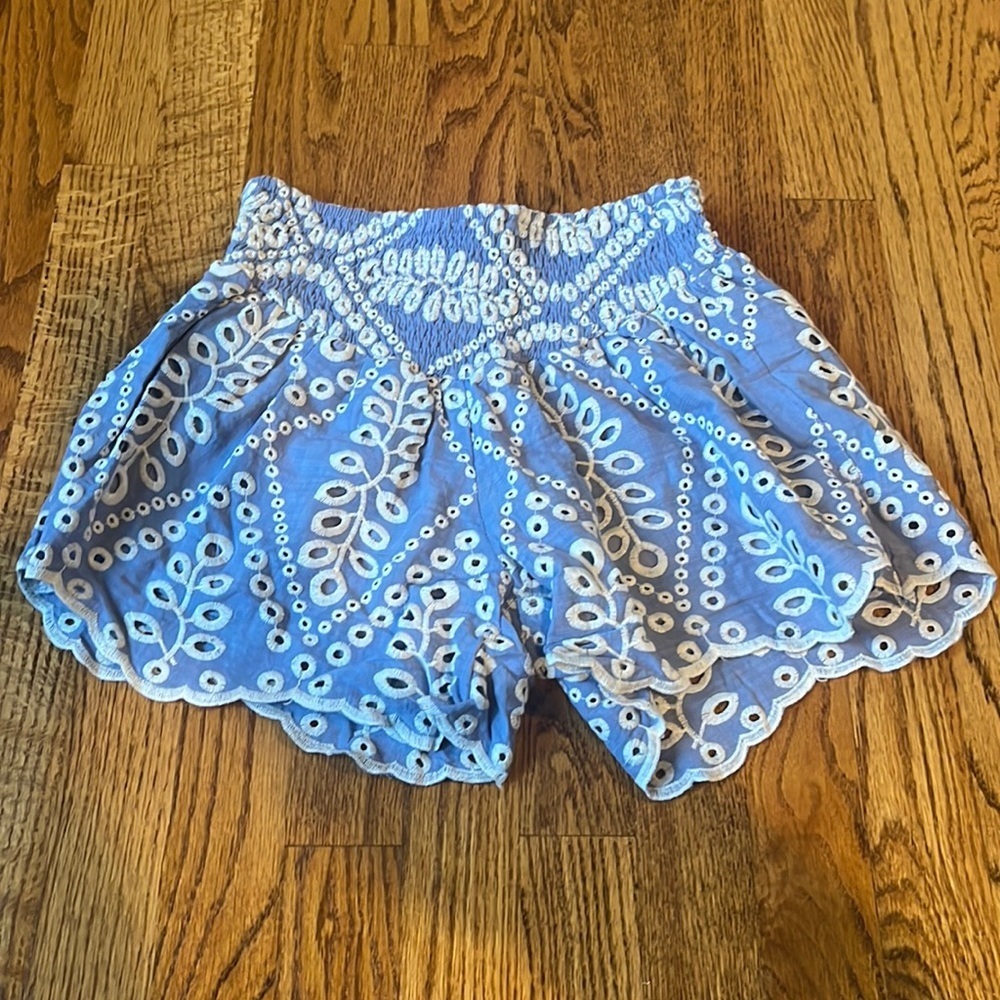 Olivaceous Woman’s Blue Printed Shorts Size S
